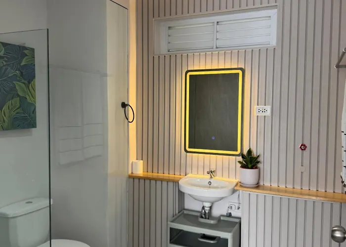 Mira's Unit At Amani Grand Residences Near Mactan Int'l Airport アパートホテル