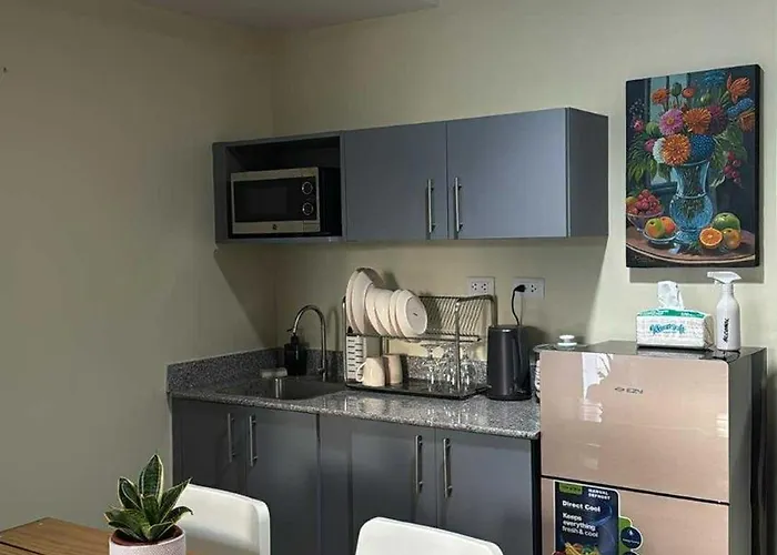 アパートホテル Mira's Unit At Amani Grand Residences Near Mactan Int'l Airport