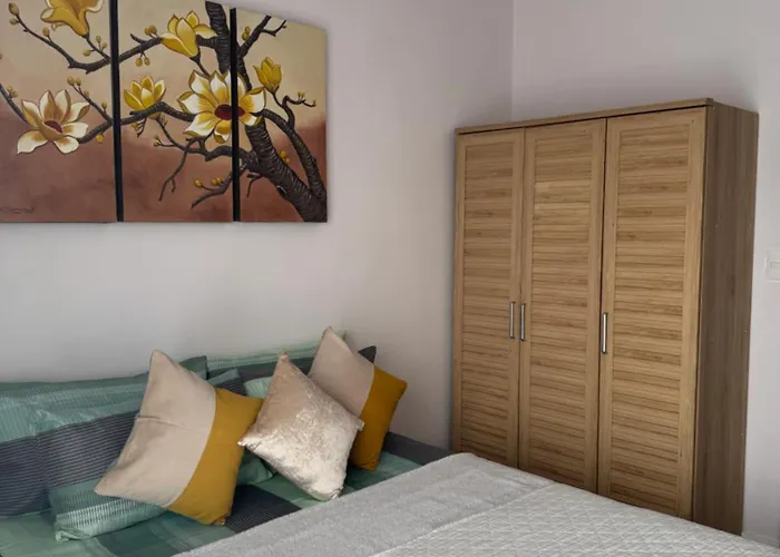 Mira's Unit At Amani Grand Residences Near Mactan Int'l Airport アパートホテル